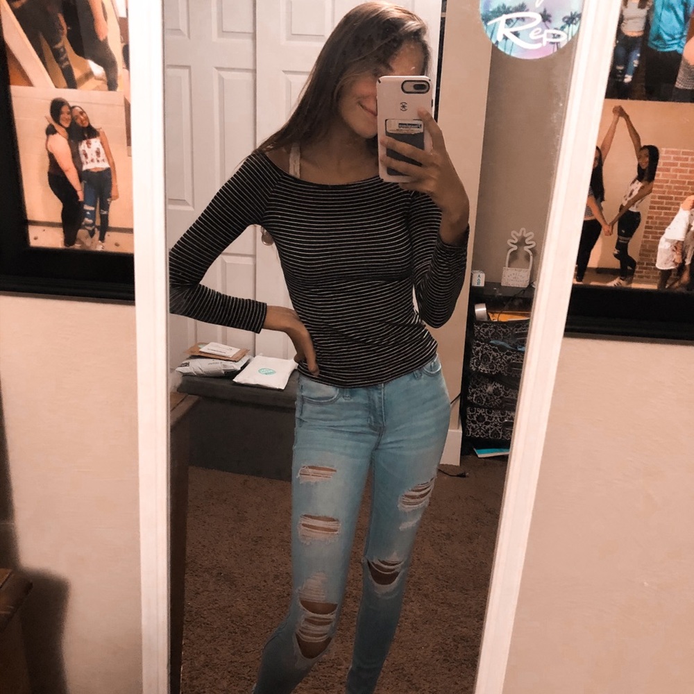 Off the shoulder Long Sleeve